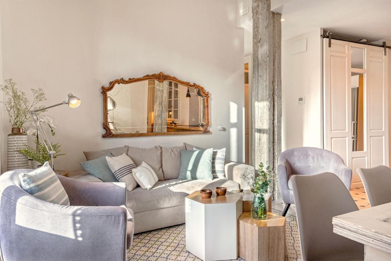 Genteel Home Cervantes มาลากา ภายนอก รูปภาพ