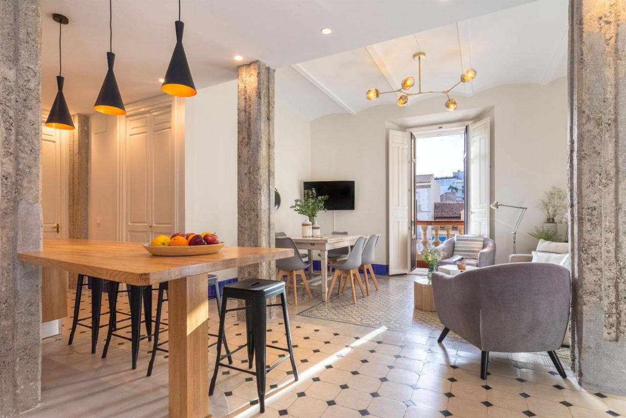 Genteel Home Cervantes มาลากา ภายนอก รูปภาพ